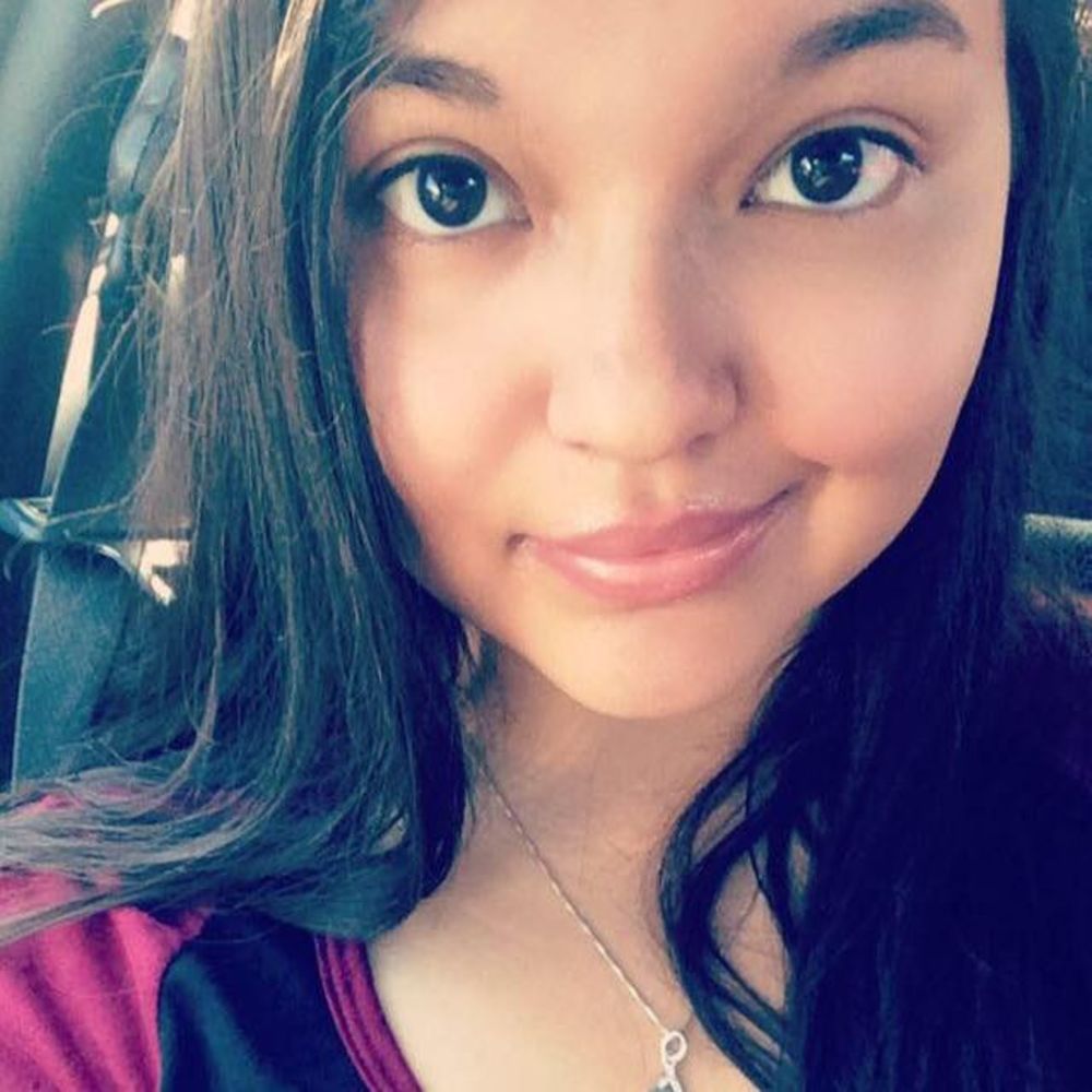 Meet your Posher, Alexandra